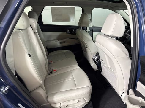 New 2026 Kia Sorento S w/ S Panoramic Sunroof Package FWD image 19