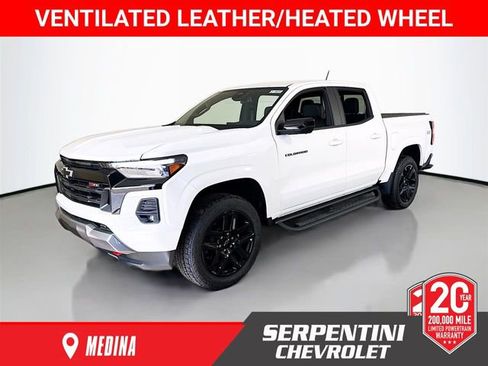 New 2025 Chevrolet Colorado Z71 w/ Technology Package AWD/4WD image 1