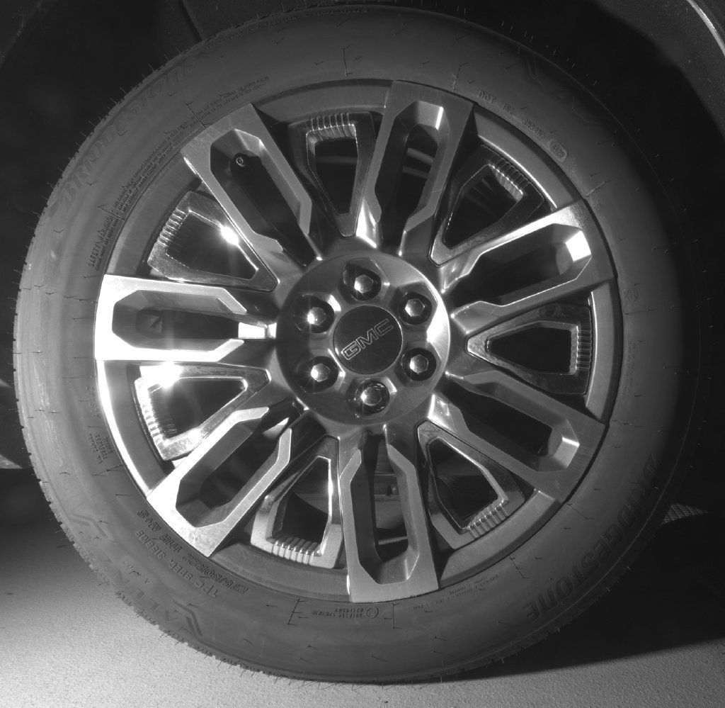Used 2023 GMC Yukon Denali Ultimate AWD/4WD image 13