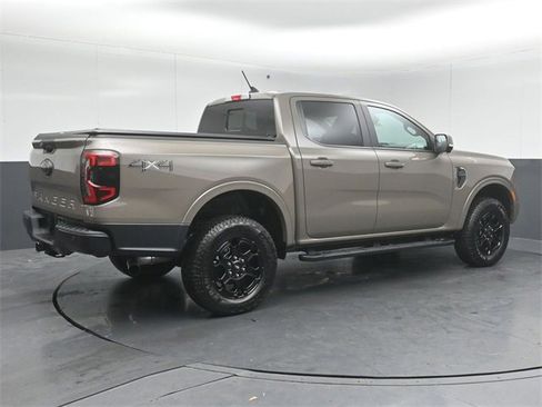 Used 2025 Ford Ranger Lariat w/ Black Appearance Package image 7