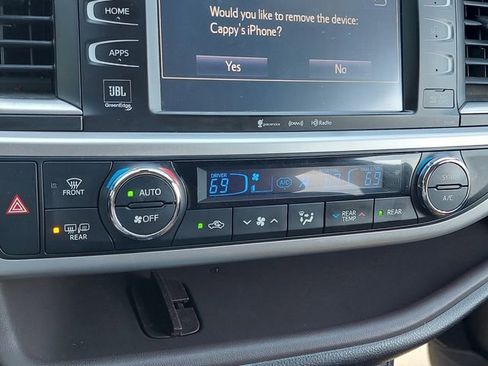 Used 2018 Toyota Highlander Limited AWD/4WD image 47