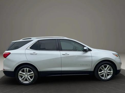 Used 2018 Chevrolet Equinox Premier FWD image 5