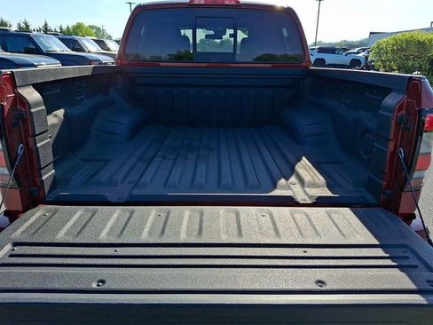 Used 2022 Nissan Frontier PRO-4X w/ Off-Road Protection Package AWD/4WD image 29