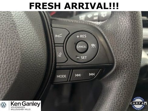 Used 2019 Toyota RAV4 LE w/ Carpet Mat Package image 21