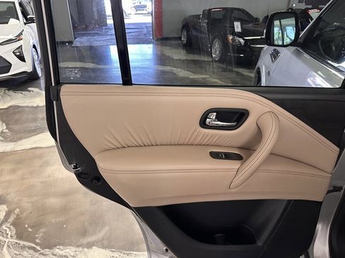 Used 2021 Nissan Armada SV image 29