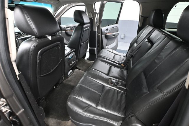 Used 2012 GMC Yukon XL SLT w/ SLT-2 Equipment Package AWD/4WD image 30