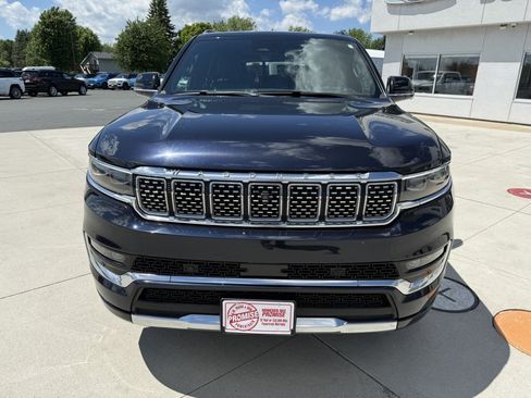 Used 2024 Jeep Grand Wagoneer L 4WD image 3