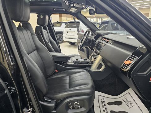 Used 2016 Land Rover Range Rover HSE image 22