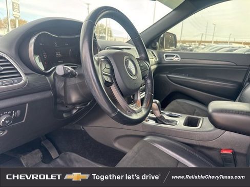 Used 2021 Jeep Grand Cherokee Laredo X image 11