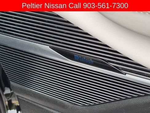 Used 2023 Jeep Grand Wagoneer L 4WD w/ Rear Seat Video Group 1 image 16