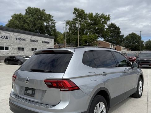 Used 2020 Volkswagen Tiguan S image 7