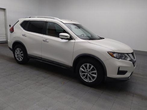Used 2018 Nissan Rogue SV w/ Premium Package FWD image 11
