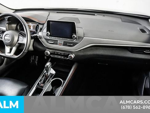 Used 2025 Nissan Altima 2.5 SR FWD image 25