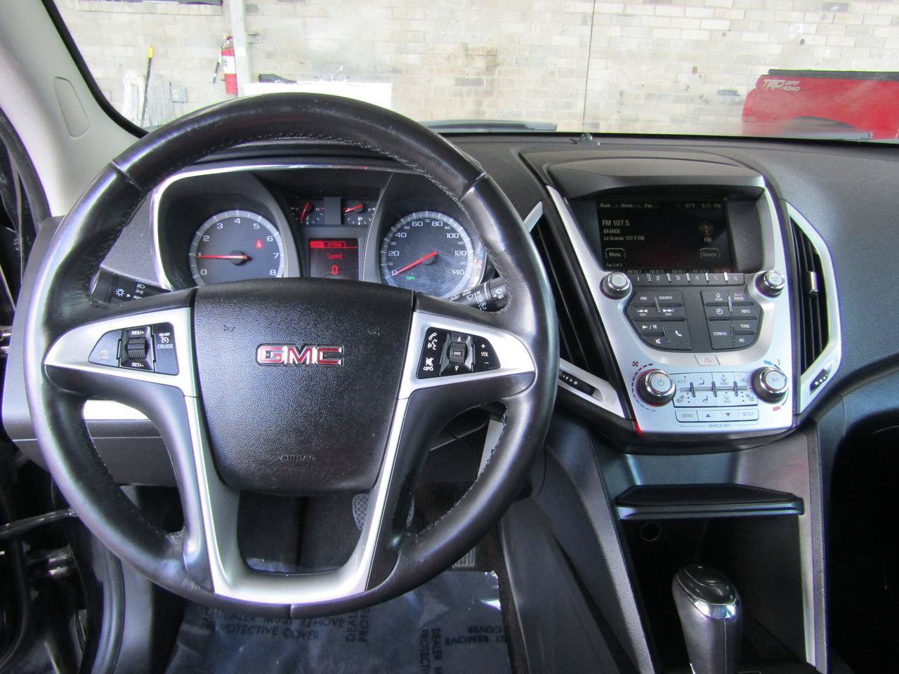 Used 2017 GMC Terrain SLT w/ Driver Alert Package I FWD image 14