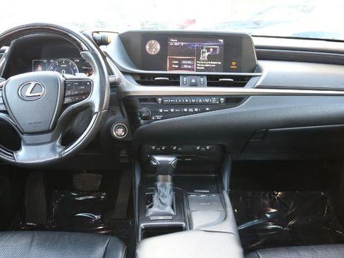 Used 2020 Lexus ES 350 w/ Premium Package image 21