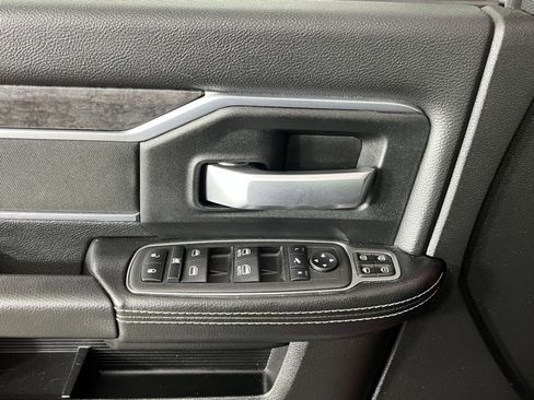 Used 2024 RAM 2500 Big Horn w/ Sport Appearance Package image 22