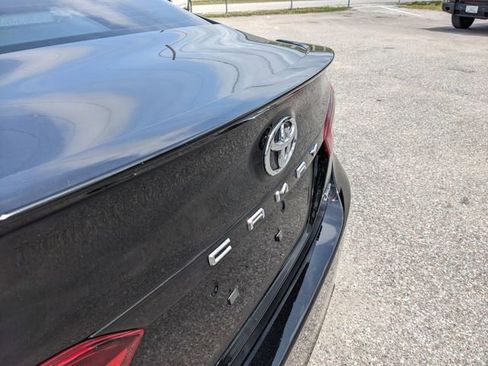 Used 2024 Toyota Camry SE image 12