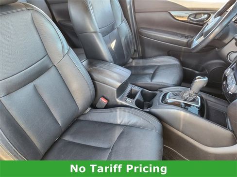 Used 2017 Nissan Rogue Sport SL w/ SL Premium Package image 13