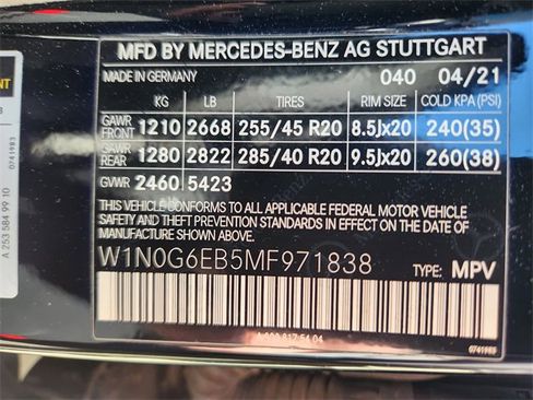 Certified 2021 Mercedes-Benz GLC 43 AMG 4MATIC image 32
