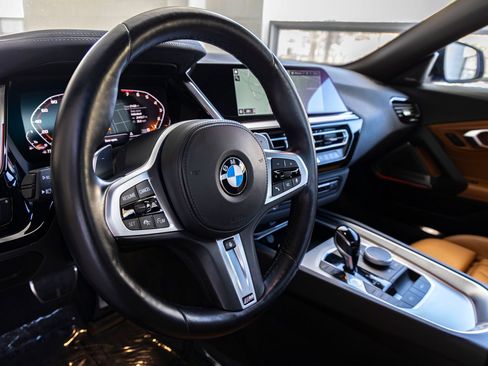 Used 2023 BMW Z4 M40i w/ Premium Package RWD image 17