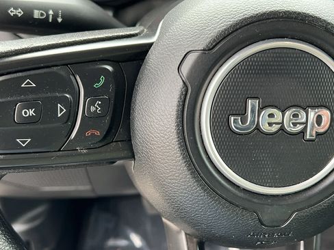 Used 2021 Jeep Wrangler Unlimited Sport AWD/4WD image 19
