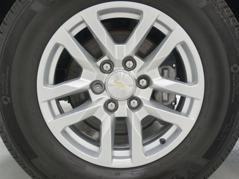 Used 2020 Chevrolet Silverado 1500 RST AWD/4WD image 27