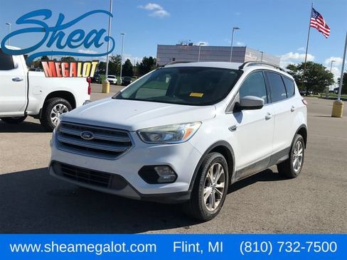 Used 2018 Ford Escape SE AWD/4WD image 1