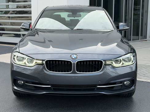 Used 2018 BMW 330i Sedan w/ Convenience Package image 6