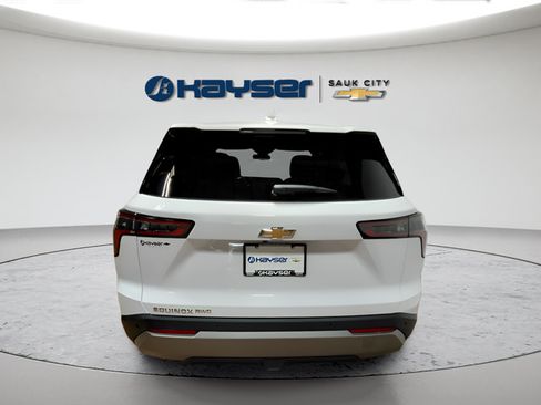 Used 2026 Chevrolet Equinox LT AWD/4WD image 18