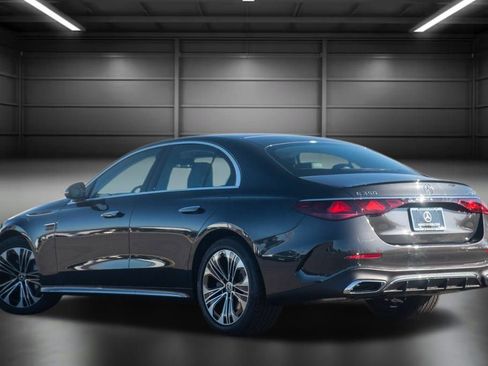 Certified 2025 Mercedes-Benz E 350 4MATIC Sedan image 12