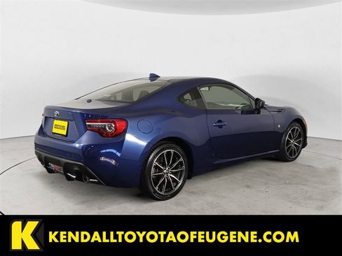 Used 2018 Toyota 86 image 5