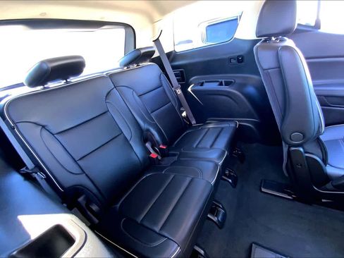 Certified 2022 GMC Acadia Denali w/ Denali Technology Package image 16