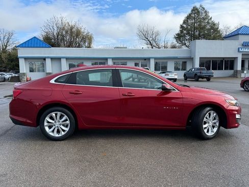 Used 2024 Chevrolet Malibu LT image 3