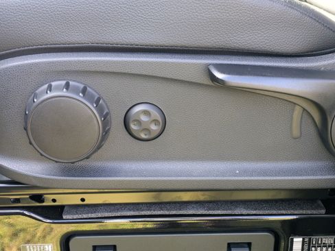 Used 2023 Mercedes-Benz Sprinter 3500 image 21