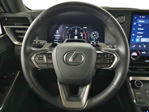 Used 2024 Lexus GX 550 w/ Cold Area Package AWD/4WD image 20