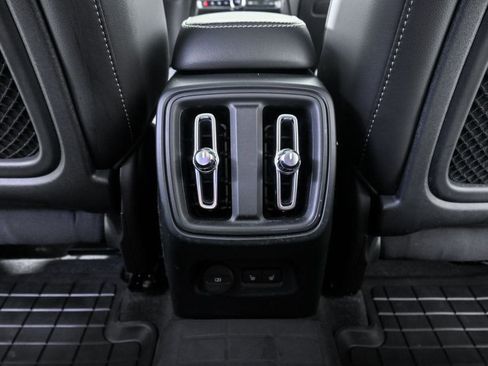 Certified 2023 Volvo XC40 B5 Plus w/ Protection Package Premier image 21