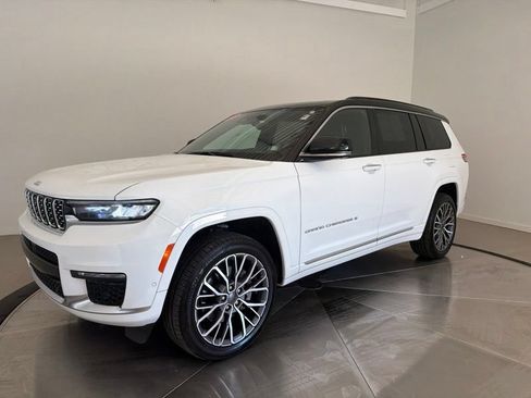 Used 2025 Jeep Grand Cherokee L Summit AWD/4WD image 7