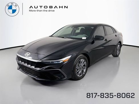 Used 2024 Hyundai Elantra SEL FWD image 1