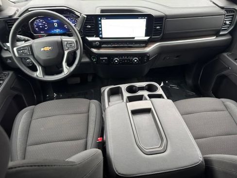 Used 2026 Chevrolet Silverado 1500 LT AWD/4WD image 10