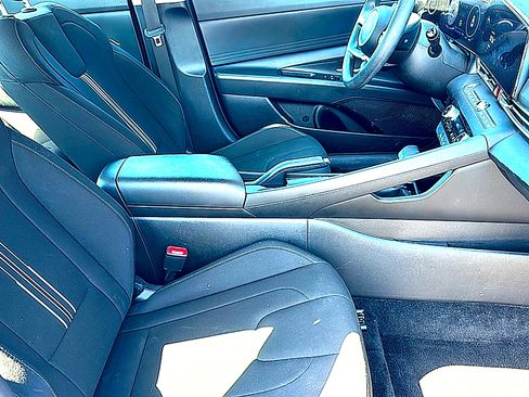 Used 2024 Hyundai Elantra SEL FWD image 23