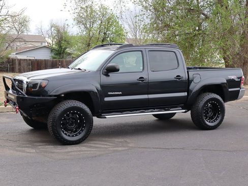 Used 2010 Toyota Tacoma 4x4 Double Cab image 10