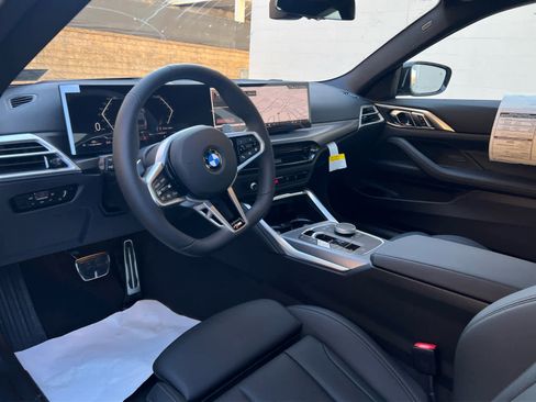 Used 2025 BMW 430i xDrive Coupe w/ M Sport Package image 10