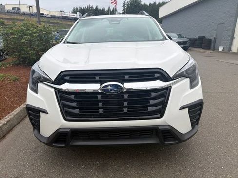 Used 2023 Subaru Ascent Limited w/ Technology Package AWD/4WD image 2