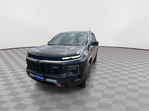 New 2025 Chevrolet Traverse Z71 w/ Driver Confidence Package image 3