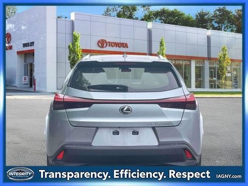 Used 2023 Lexus UX 250h AWD w/ Accessory Package (Z1) image 7