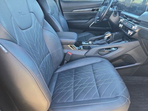 Used 2023 Kia Telluride EX X-Line image 22