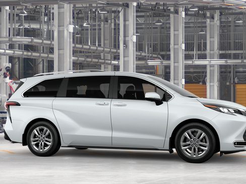 New 2026 Toyota Sienna Limited AWD/4WD image 13