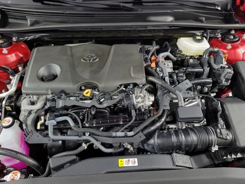 Used 2025 Toyota Camry SE FWD image 11