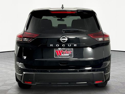 Certified 2026 Nissan Rogue S FWD image 5