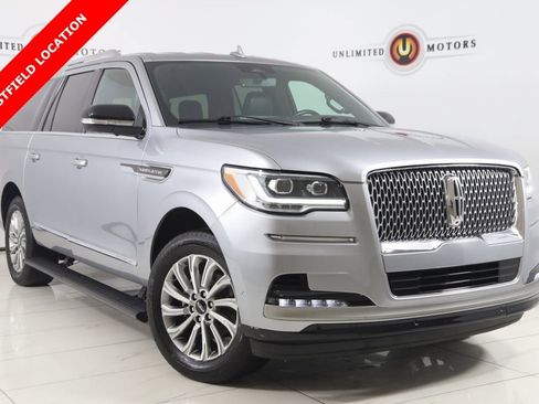 Used 2024 Lincoln Navigator L 4WD image 1